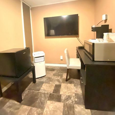 The George Dawson Inn & Conference Centre Dawson Creek Bagian luar foto