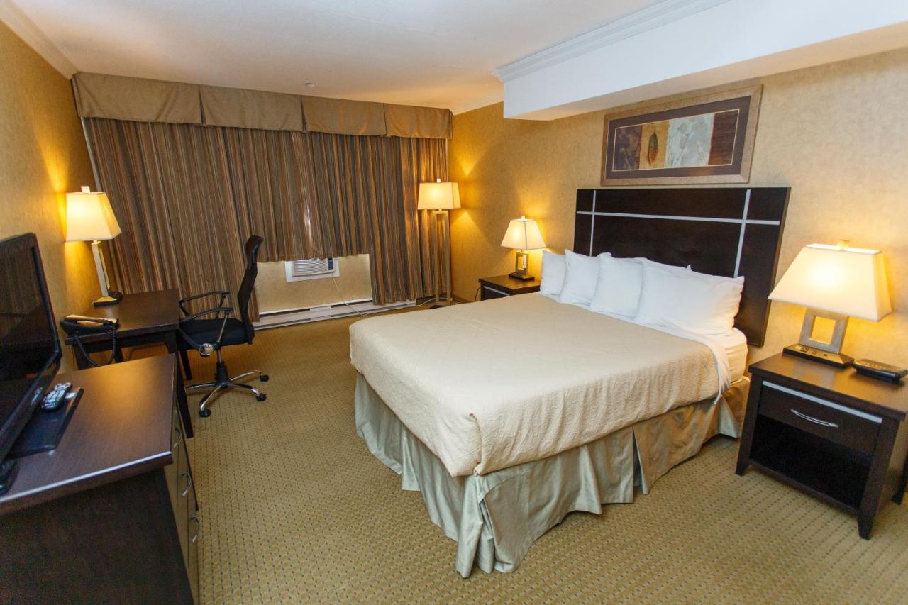 The George Dawson Inn & Conference Centre Dawson Creek Bagian luar foto