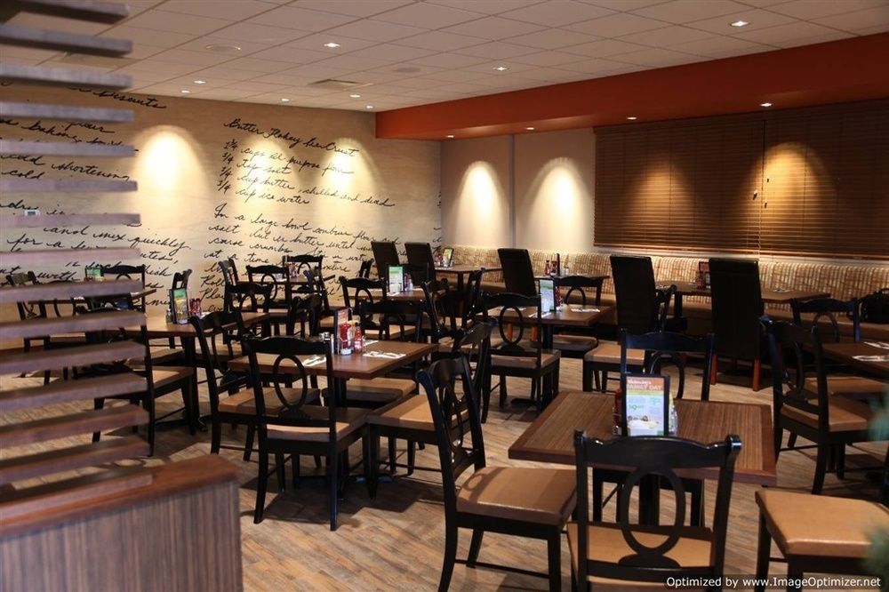 The George Dawson Inn & Conference Centre Dawson Creek Bagian luar foto